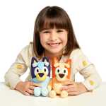 Moose Toys BLUEY Plüsch Einzelpack im Thekendisplay
