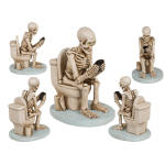 OOTB Skelett auf Toilette ca. 13 x 10 cm