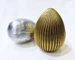 Goldenes oder silbernes Edelei 5,5x5,2x6,9cm