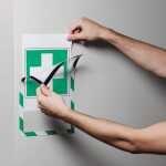 Durable Info-Rahmen A4 gn/ws 5St DURAFRAME® SECURITY magn.