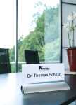 Durable Tischnamensschild 61x122mm tr 2St Desk Presenter...