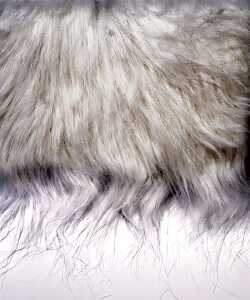 Langhaarplüsch 14 x 20 cm 40 % Acryl und 60 % Modacryl weiss