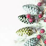 Weihnachts-Motiv-Papier Tannenzapfen grün/weiß...