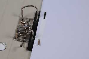 Heftstreifen kurz Kunstst. schwarz mit Kunststoffdeckleiste