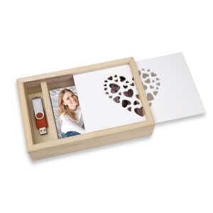 Goldbuch Holzkiste für Fotos und USB-Stick LOVE Holz