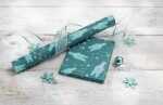 Geschenkpapier- Polar bear with candle - petrolblau/weiß 5 m x 500 mm